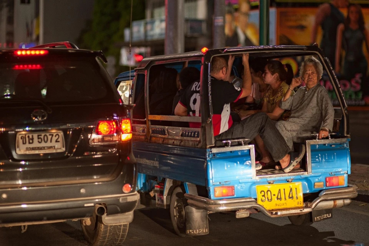 Xe tuk-tuk là một trong những biểu tượng giao thông đặc trưng và nổi tiếng nhất của Thái Lan Ảnh (Vincent Tan/Pexels)