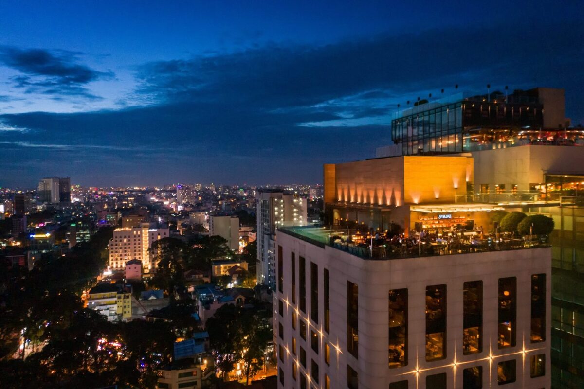 5 quán cafe view sang chảnh ở Sài Gòn nên check-in - ảnh 2