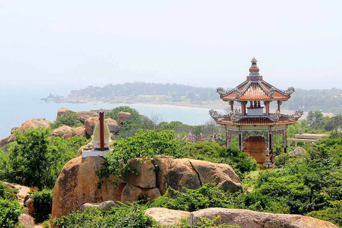 Chùa Cổ Thạch (chùa Hang) (Nguồn: Internet)