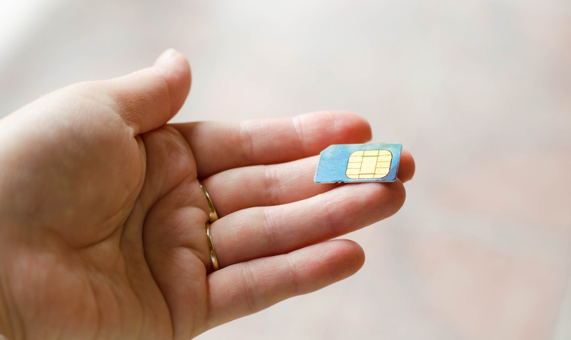 Đi nước ngoài có cần mua sim quốc tế không? Chuẩn bị như thế nào? - ảnh 1