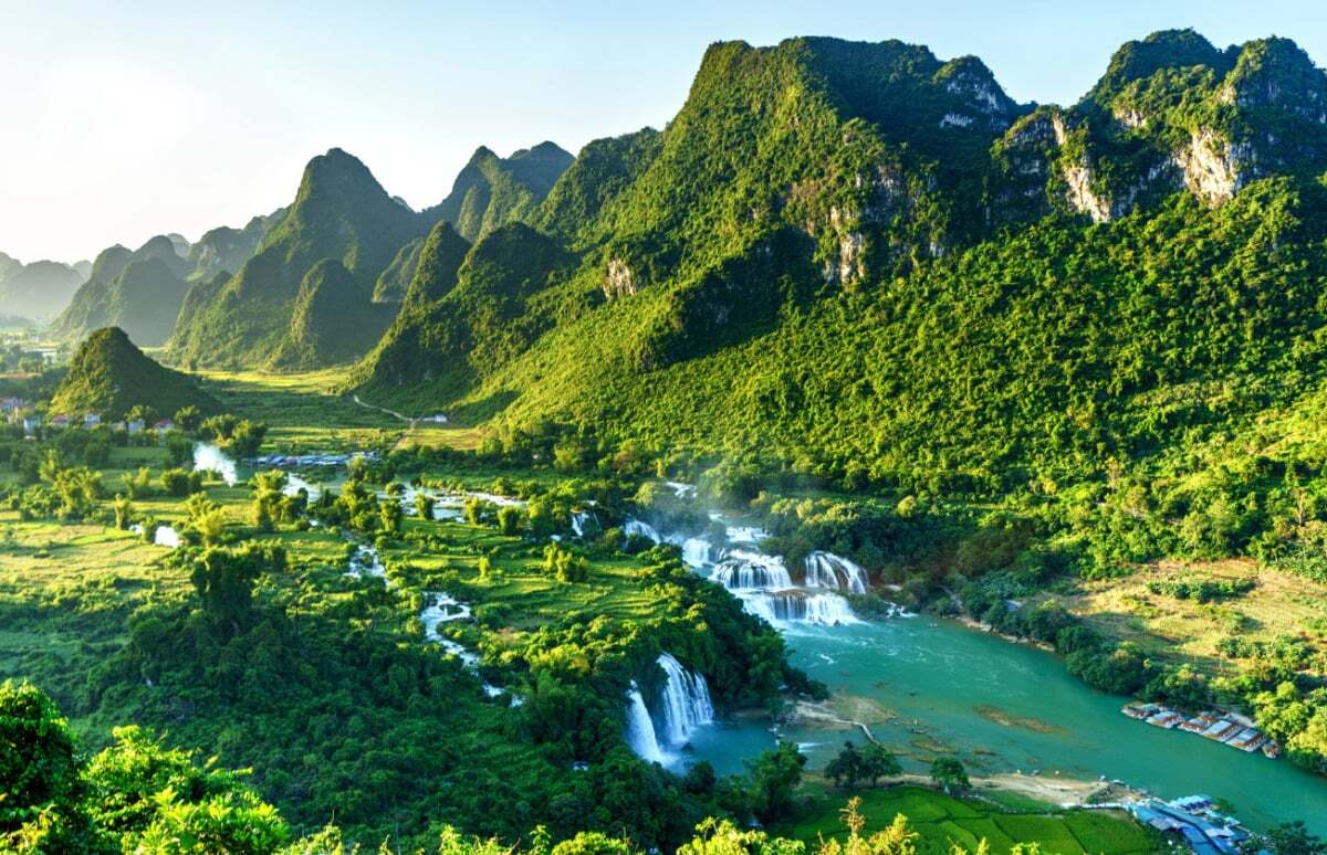 Kinh nghiệm du lịch Cao Bằng dịp hè 2025: Cẩm nang chinh phục miền non nước hùng vĩ - ảnh 1