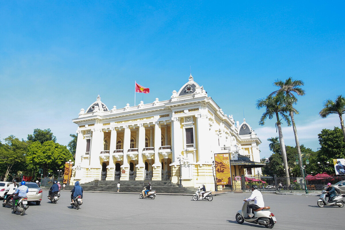Nhà hát lớn Hà Nội (Ảnh: Báo Tiền Phong)