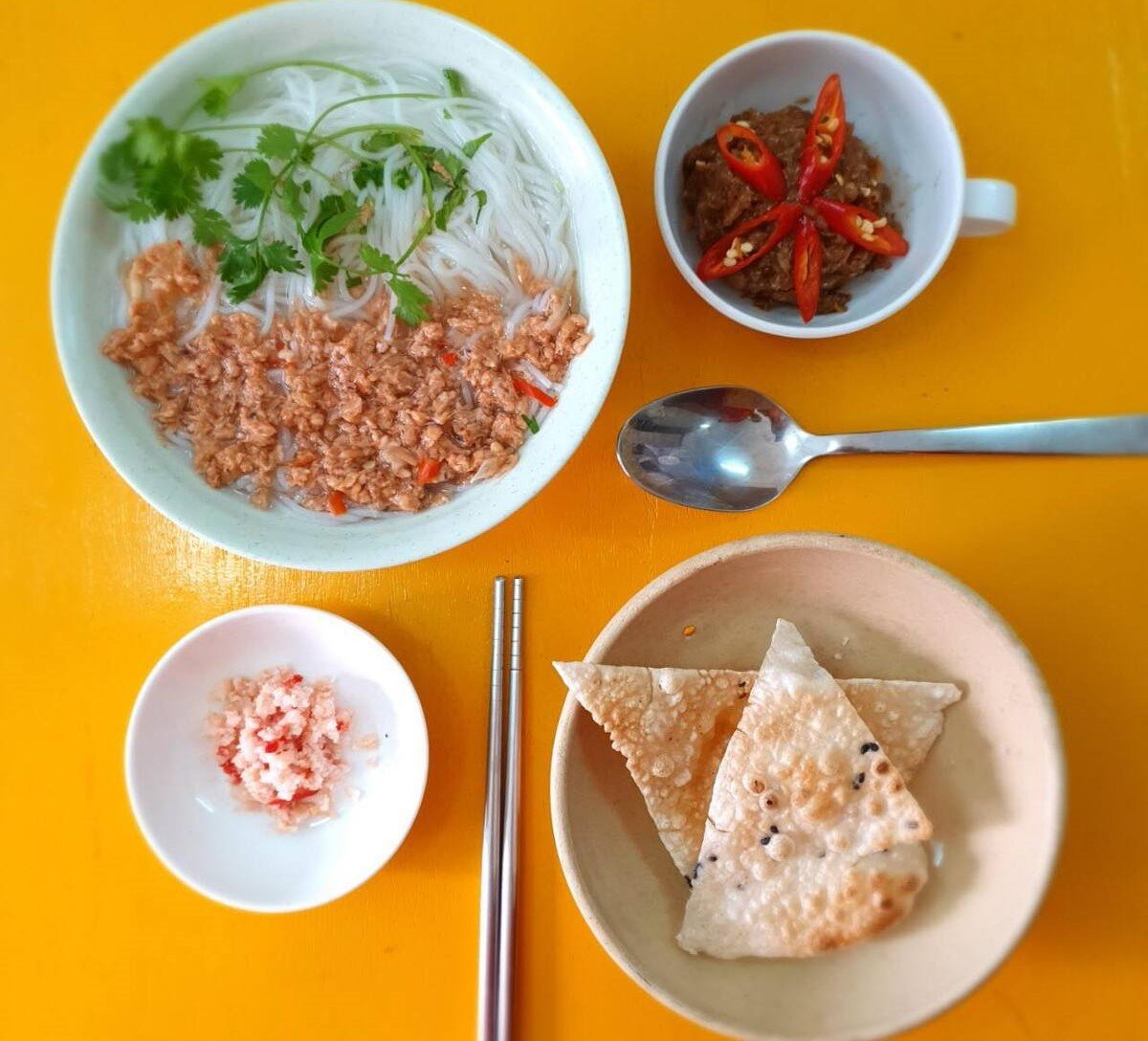 Quán bún sen Đầm Trúc (Nguồn: Internet)