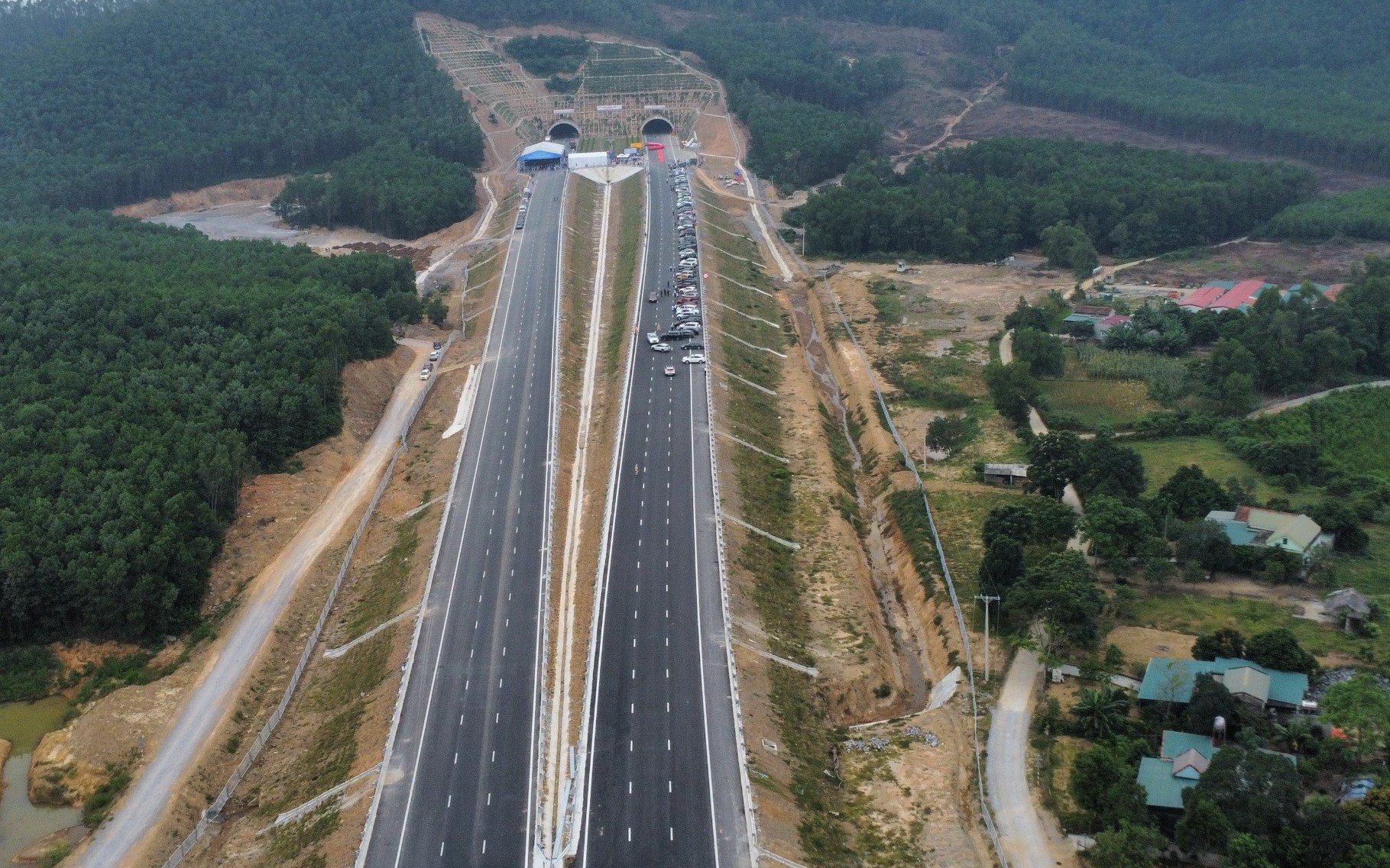 Cao tốc Vân Phong – Nha Trang sắp có trạm dừng nghỉ 'khủng' hơn 225 tỷ đồng - ảnh 1