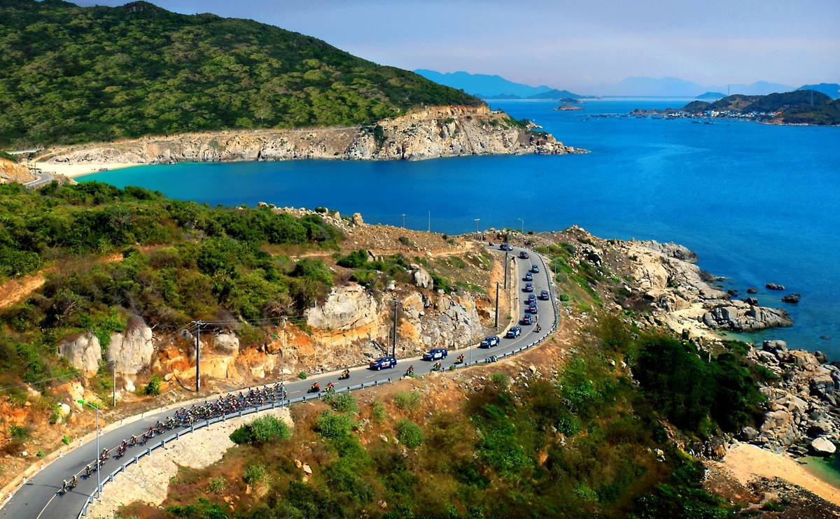 Du lịch Ninh Thuận một mình: Top 8 địa điểm nhất định phải ghé check-in - ảnh 1