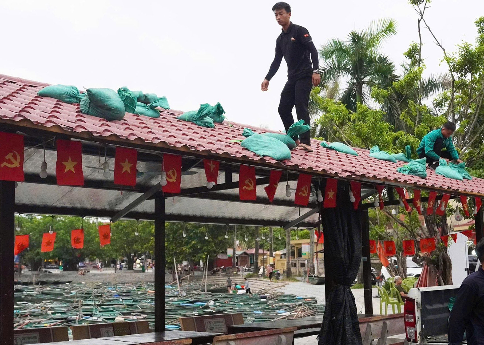 Bão số 3 áp sát, Ninh Bình tạm dừng toàn bộ tour đường thủy - ảnh 1