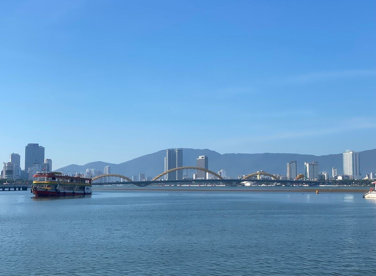 Hai điểm đến dẫn đầu lượt tìm kiếm lưu trú mùa hè 2026 - ảnh 1