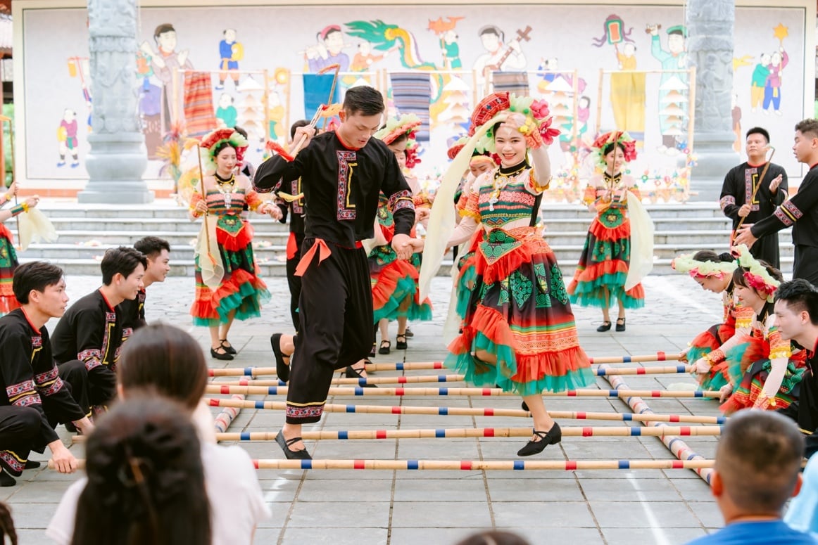 Điều này phản ánh xu hướng du khách ngày càng quan tâm đến các hành trình đa dạng hơn, kết hợp giữa nghỉ dưỡng biển đảo, khám phá núi rừng, văn hóa bản địa và trải nghiệm thiên nhiên (Ảnh: Internet)
