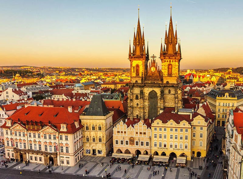 Một điểm đáng chú ý của tuyến Hà Nội - Almaty - Praha là việc khai thác dựa trên Quyền tự do hàng không thứ năm ở chặng Almaty - Praha (Ảnh: Internet)