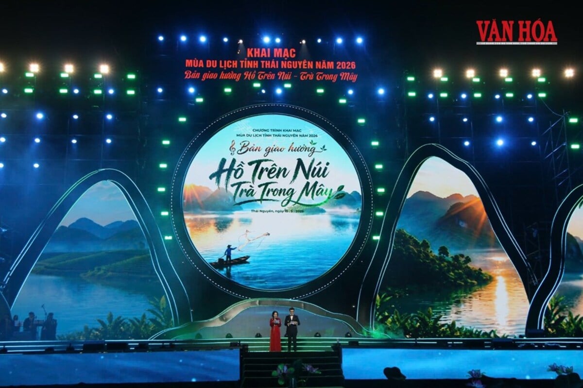 Sự kiện khai mạc mùa du lịch bản giao hưởng 'Hồ trên núi - Trà trong mây' thu hút hàng chục nghìn người đến xem trực tiếp (Ảnh: Báo Văn Hóa)