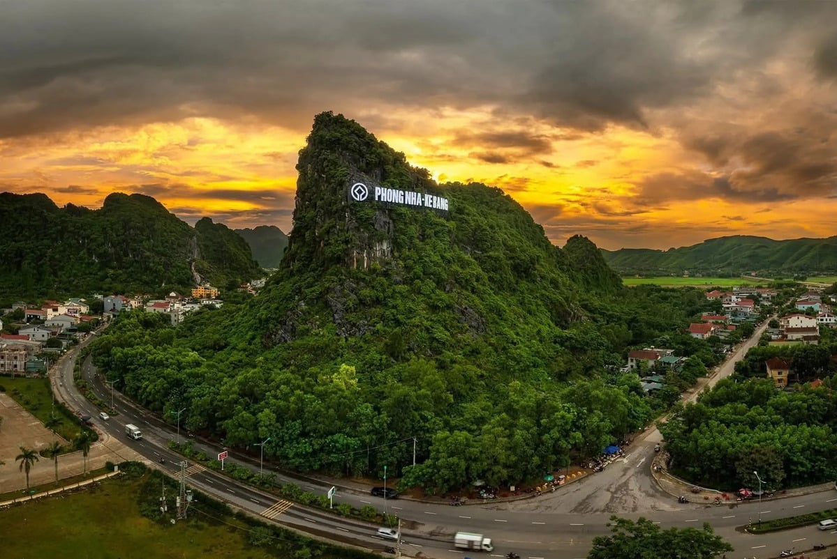 Chuẩn bị khai thác tuyến tàu du lịch di sản Huế - Phong Nha vào đầu tháng 9 - ảnh 1