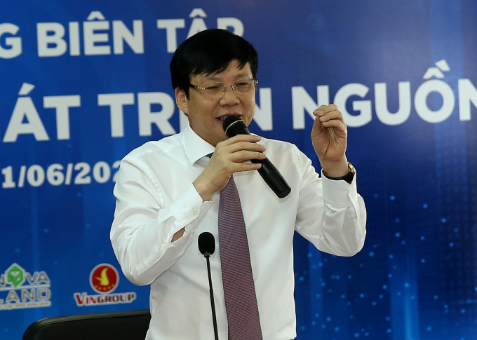 Nhà báo Hồ Quang Lợi – Phó Chủ tịch Thường trực Hội Nhà báo Việt Nam phát biểu kết luận. Ảnh: Sơn Hải