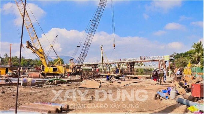 Dự án Đập ngăn mặn do Ban Quản lý dự án phát triển tỉnh Khánh Hòa làm chủ đầu tư.