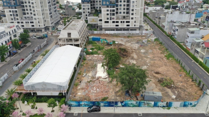 Bất chất nguy cơ bị xử phạt, DCT Group đã công khai huy động vốn 25% giá trị căn hộ tại Charm Diamond dù chưa đủ điều kiện. Phải chăng DCT Group đang “khát vốn”?