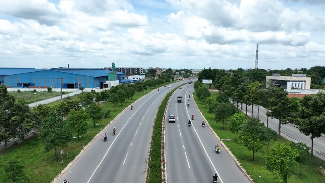 Mới đây nhất, UBND tỉnh Bình Dương tiếp tục lấy ý kiến cử tri về Đề án thành lập thành phố Tân Uyên và nhận được sự đồng tình cao. Thông tin này lập tức tạo hiệu ứng tích cực cho thị trường BĐS