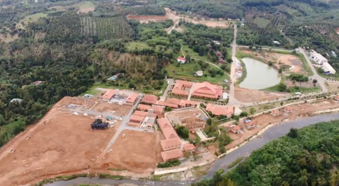Dự án khu du lịch tâm linh Đại Tùng Lâm đang trở thành đại công trường trên núi ở huyện Đạ Huoai, tỉnh Lâm Đồng. Ảnh: MT&ĐT