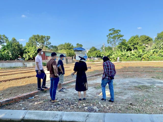 Sau giãn cách nhà đầu tư tranh thủ đi xem đất.
