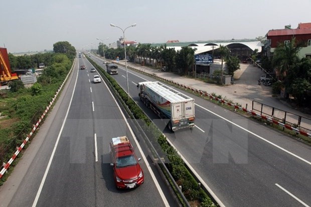 Cao tốc Bắc - Nam đoạn qua tỉnh Bình Thuận. Ảnh TTXVN