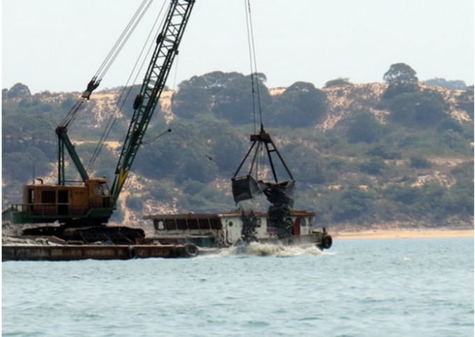 Các dự án nạo vét cơ bản trong vùng nước cảng biển và vùng nước đường thủy nội địa phải được đánh giá tác động môi trường theo quy định của pháp luật về bảo vệ môi trường.