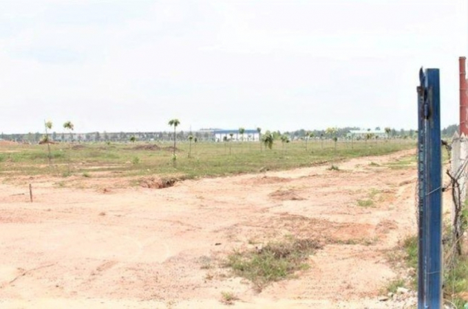Khu đất để thực hiện dự án trường Đại học Thủ Dầu Một đang bỏ hoang, dự kiến sẽ khởi động lại