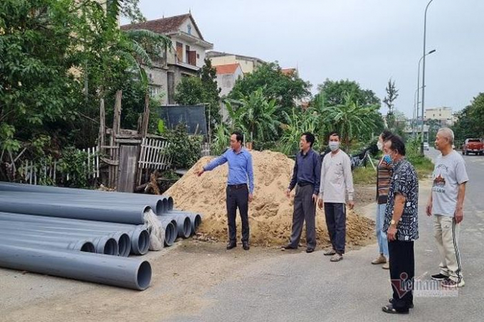 Trung tâm phát triển quỹ đất tập kết vật liệu để làm R3 nhưng người dân không đồng ý.