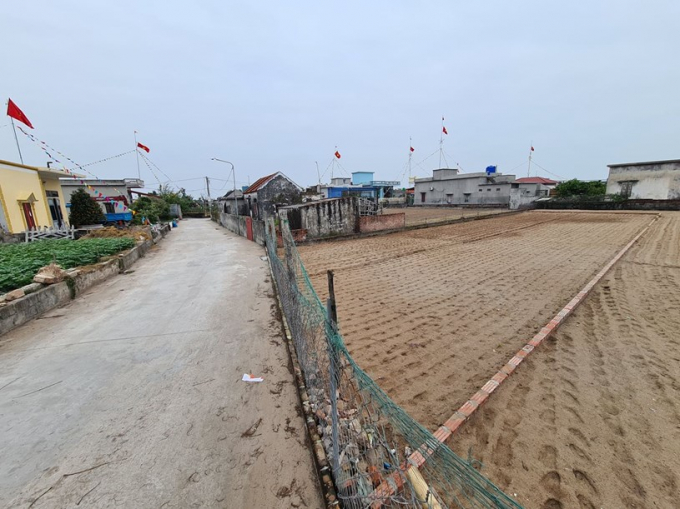 Giá đất ở vùng nông thôn tăng nhanh thời gian qua (Ảnh: Hà Phong).