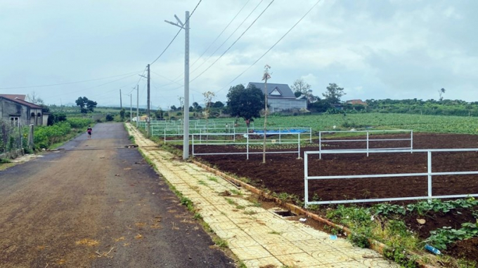 Một số điểm được phân lô rõ ràng, mỗi nền đều có thổ cư tránh rắc rối về pháp lý.