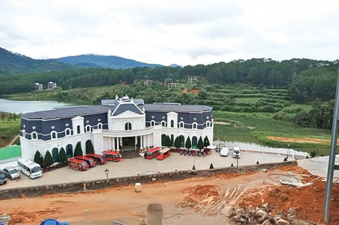 Khu du lịch quốc gia hồ Tuyền Lâm, Đà Lạt, Lâm Đồng có nhiều công trình xây dựng không phép, sai phép trong thời gian qua. Ảnh: P.V
