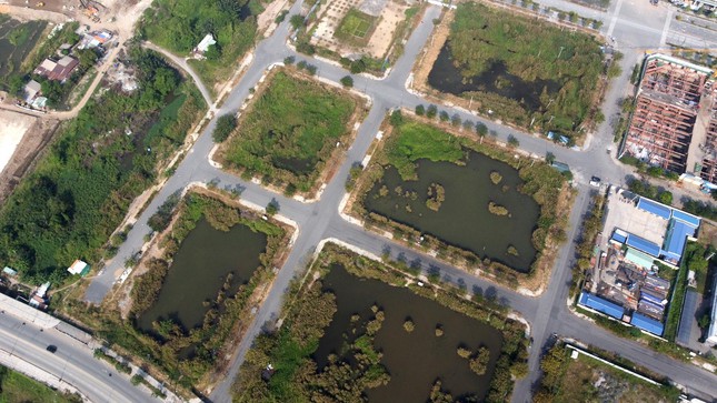 Vụ đấu giá đất ở Thủ Thiêm vừa qua đã tạo ra tranh luận nhiều chiều.