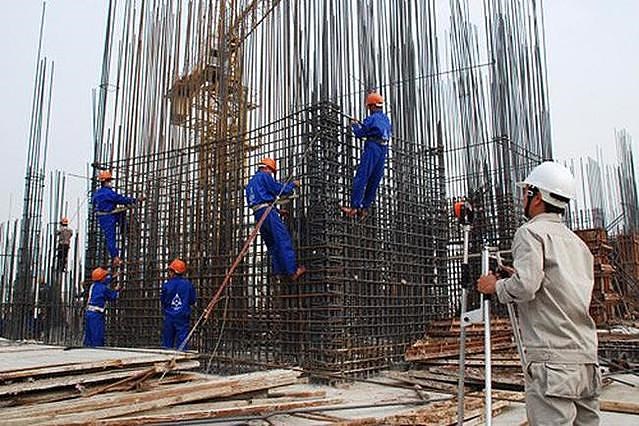 Nếu cứ kéo dài tình trạng khó khăn như hiện nay, 5 năm nữa sẽ có rất nhiều nhà thầu không thể tồn tại. Ảnh minh họa: Vneconomy