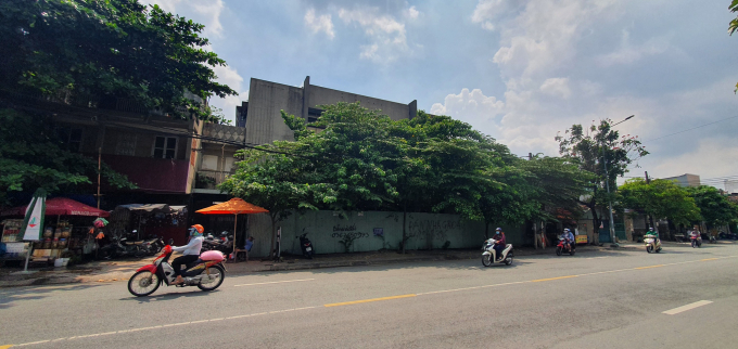 Dù nằm ở vị trí