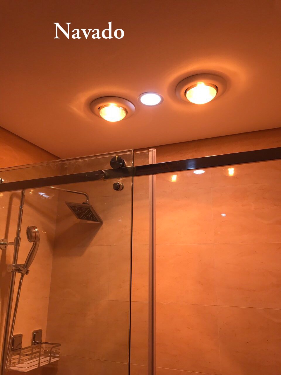 Đèn sưởi âm trần nhà tắm 2 bóng phù hợp với những gia đình có diện tích phòng tắm nhỏ hẹp, từ 2 - 6 mét vuông.