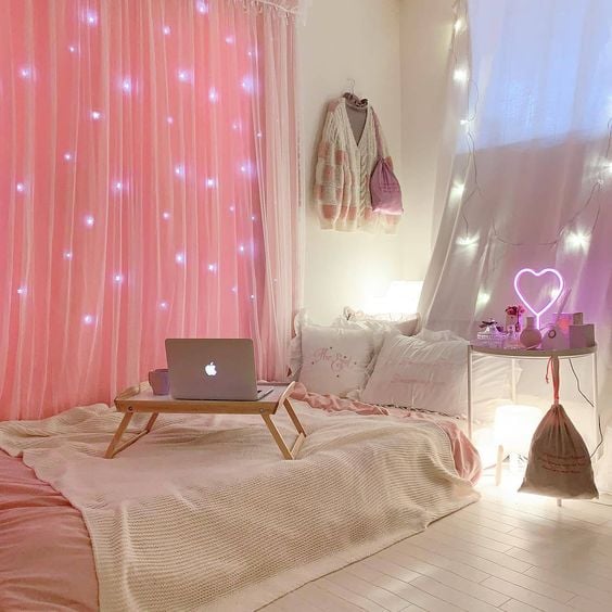 Căn phòng màu hồng tựa lãng mạn