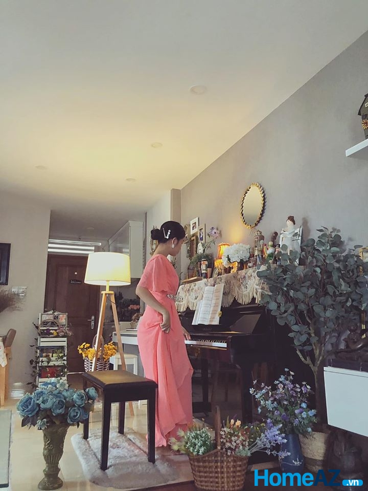 Cathy Phạm là một cô giáo piano tại Nha Trang.