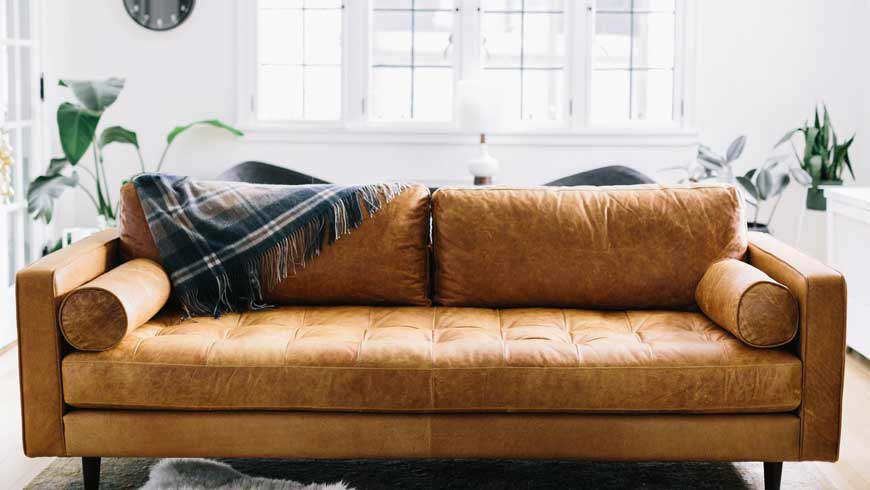 Tuổi thọ của ghế sofa giả da tùy thuộc vào phân khúc từng sản phẩm. (ảnh minh họa)