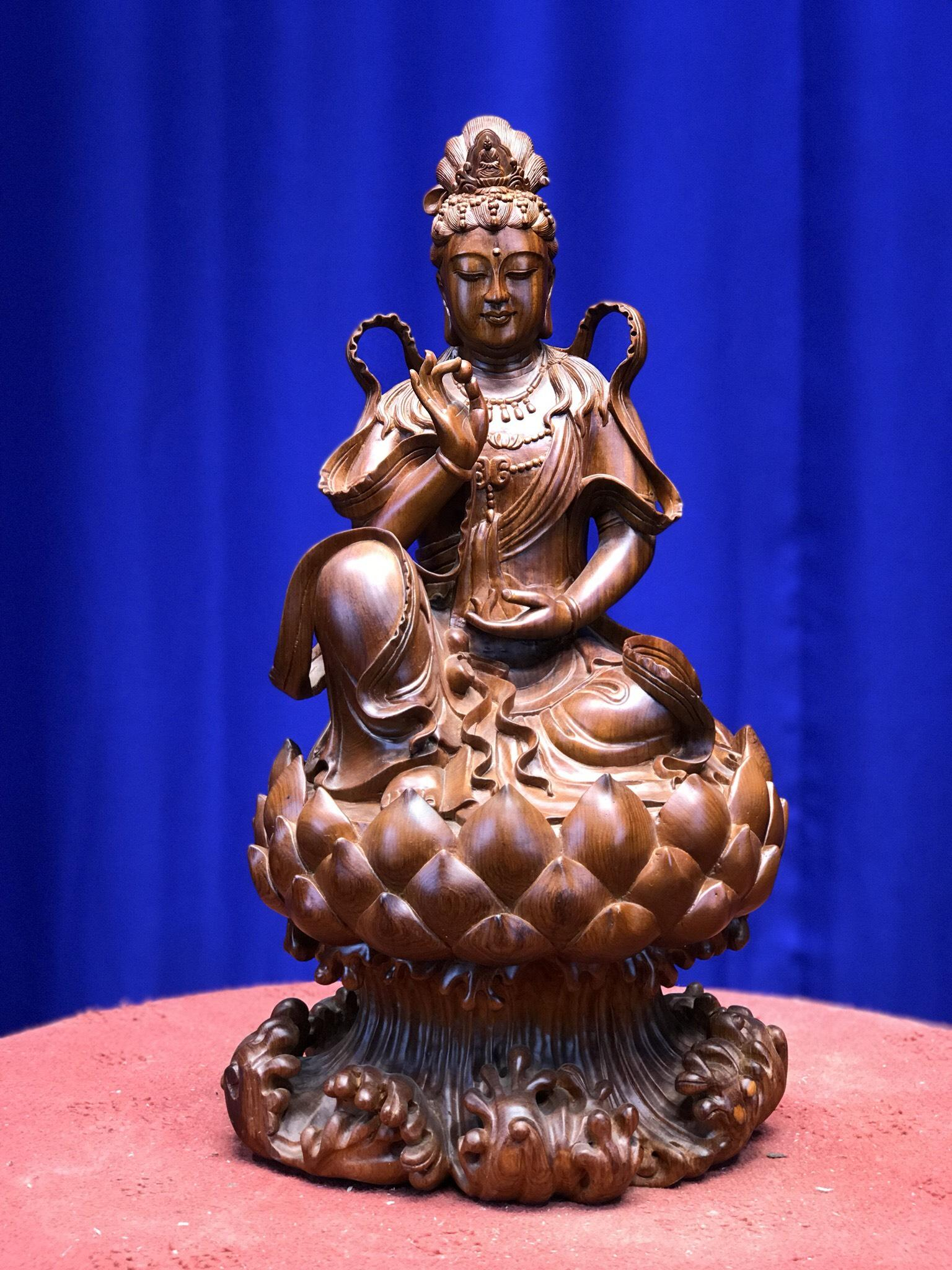 Tượng Phật Bà Quan Âm Bằng Gỗ Hương Cao Cấp | HomeAZ.vn