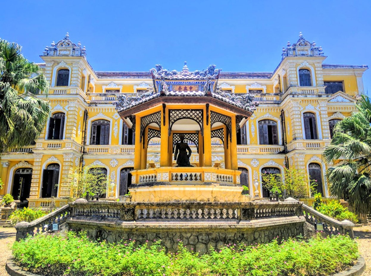 Từ năm 2002, cung An Định được chuyển giao cho Trung tâm Bảo tồn Di tích Cố đô Huế quản lý và trùng tu tôn tạo để trả lại vẻ đẹp vốn có của tòa lâu đài tráng lệ đầu thế kỷ XX.