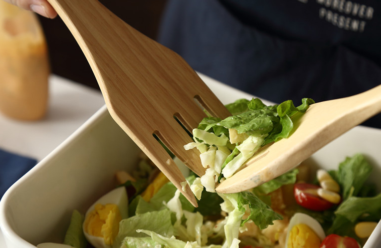 Bát Trộn Salad Sứ Cao Cấp Hình Vuông  Kèm Thìa Gỗ | HomeAZ.vn
