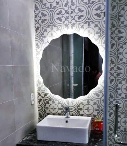 Gương Đèn LED Phòng Tắm Cao Cấp Viền Hoa Giảm Giá 10% | HomeAZ.vn