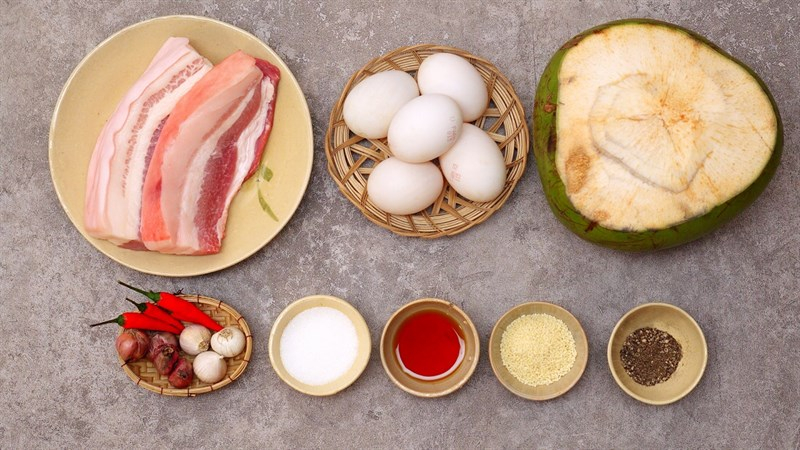 Một số nguyên liệu nấu thịt kho trứng bằng nồi sứ dưỡng sinh Minh Long