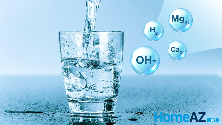 Uống nước kiềm mang lại nhiều lợi ích cho sức khỏe như có thể làm chậm quá trình lão hóa, điều chỉnh nồng độ pH của cơ thể và ngăn ngừa nhiều bệnh nan y....