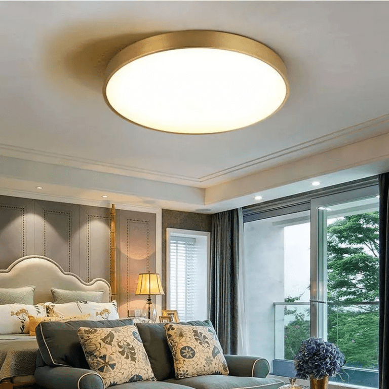 Đèn ốp trần phòng khách cao cấp thiết kế cổ điển | HomeAZ.vn