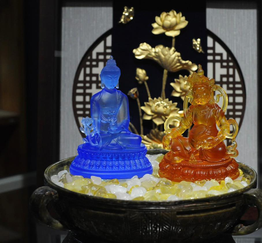 Tượng Phật Dược Sư Lưu Ly Nhỏ Để Bàn | HomeAZ.vn