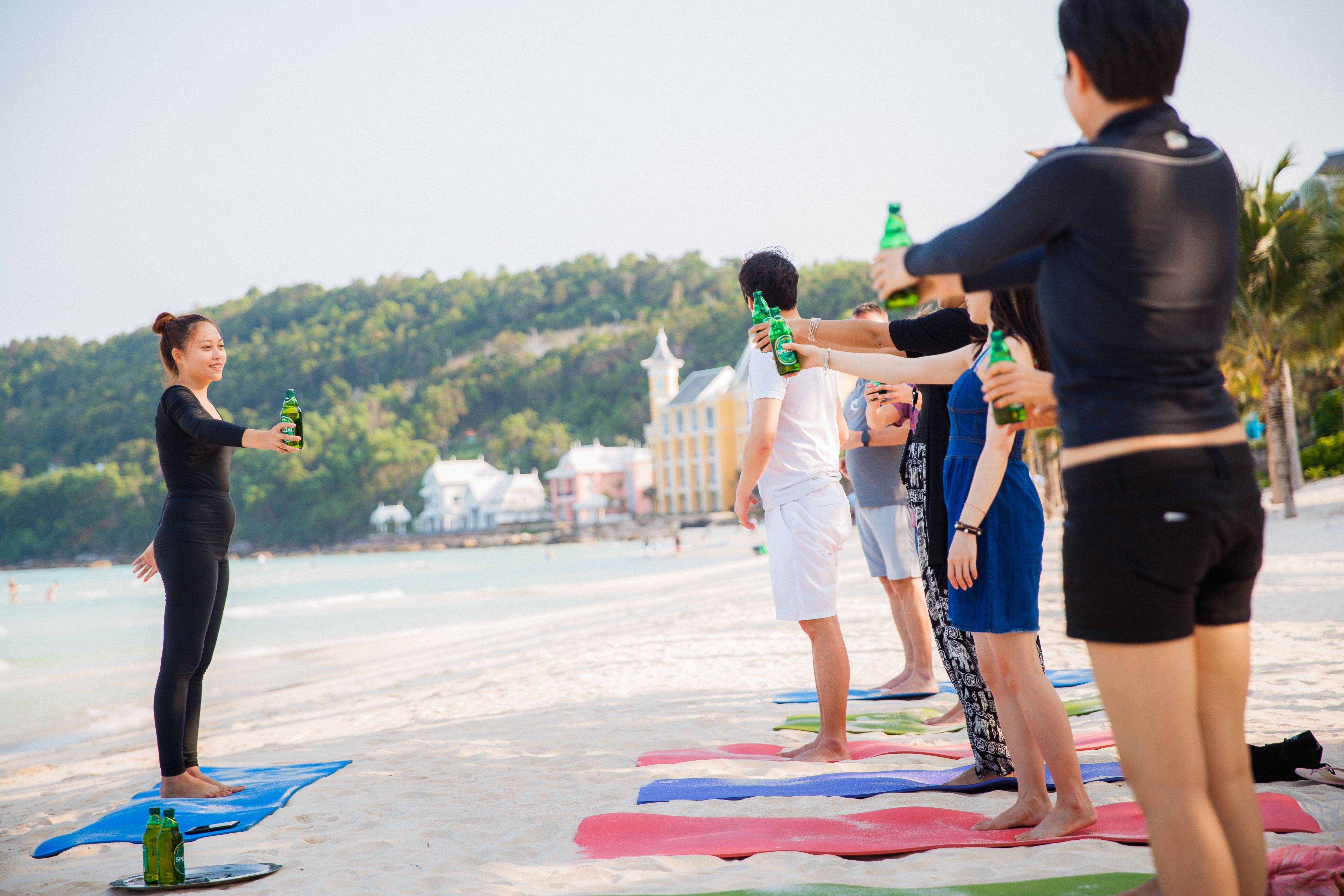 PQCJW_Beer Yoga Class (2)