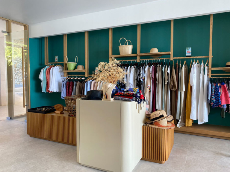 MNT-giftshop-768x576
