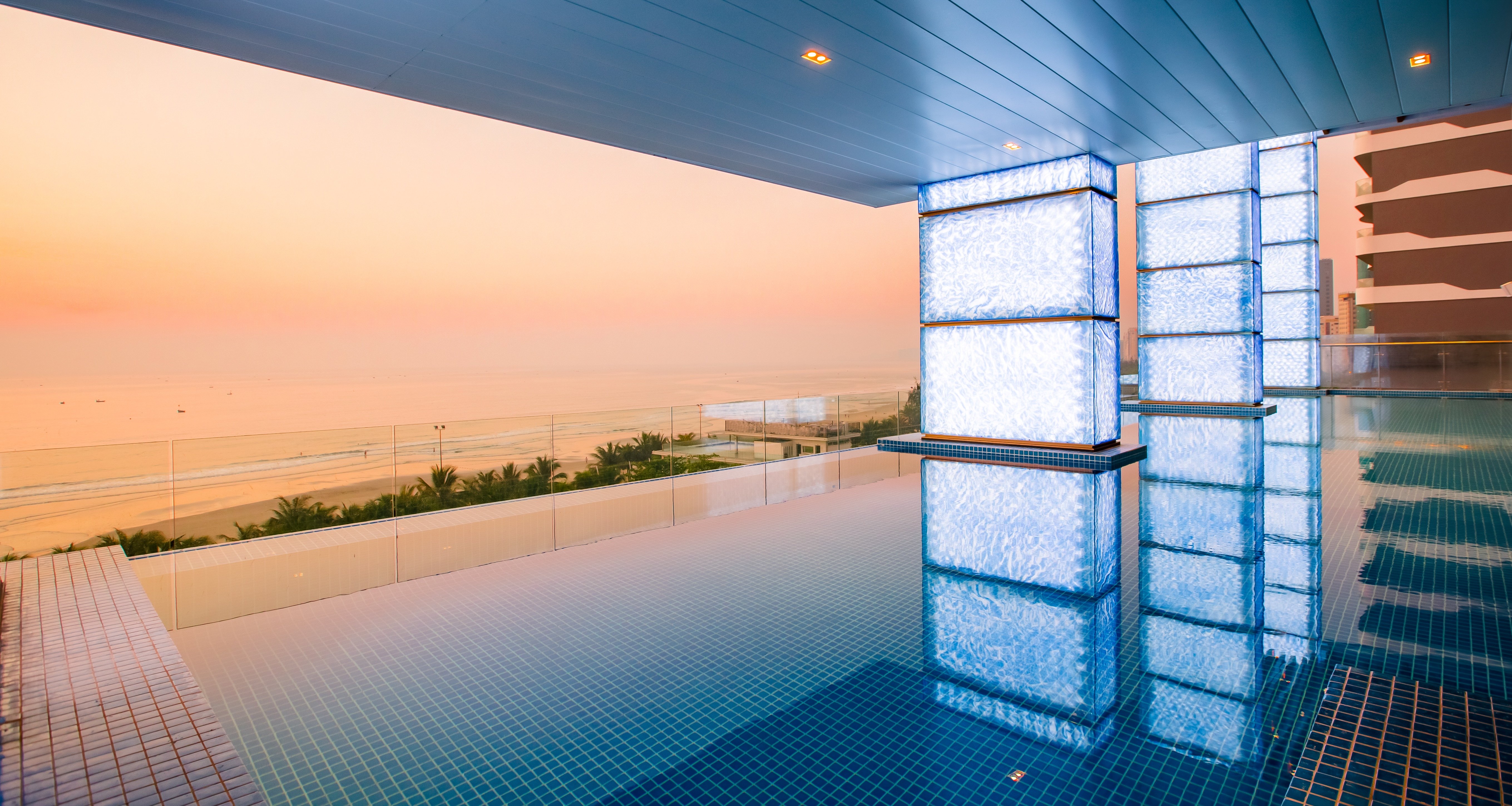 Inifnity Swimming Pool