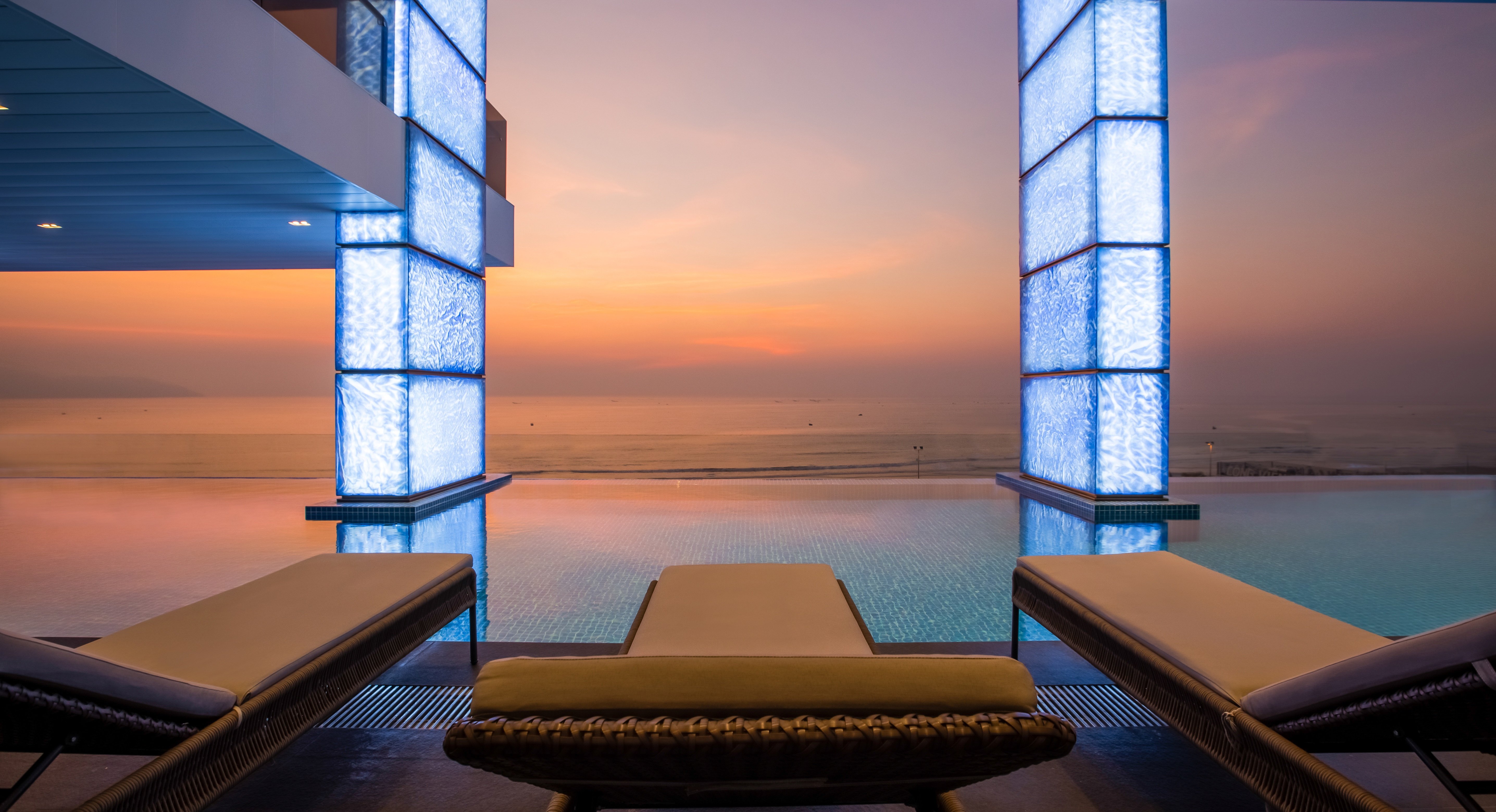 Inifnity Swimming Pool