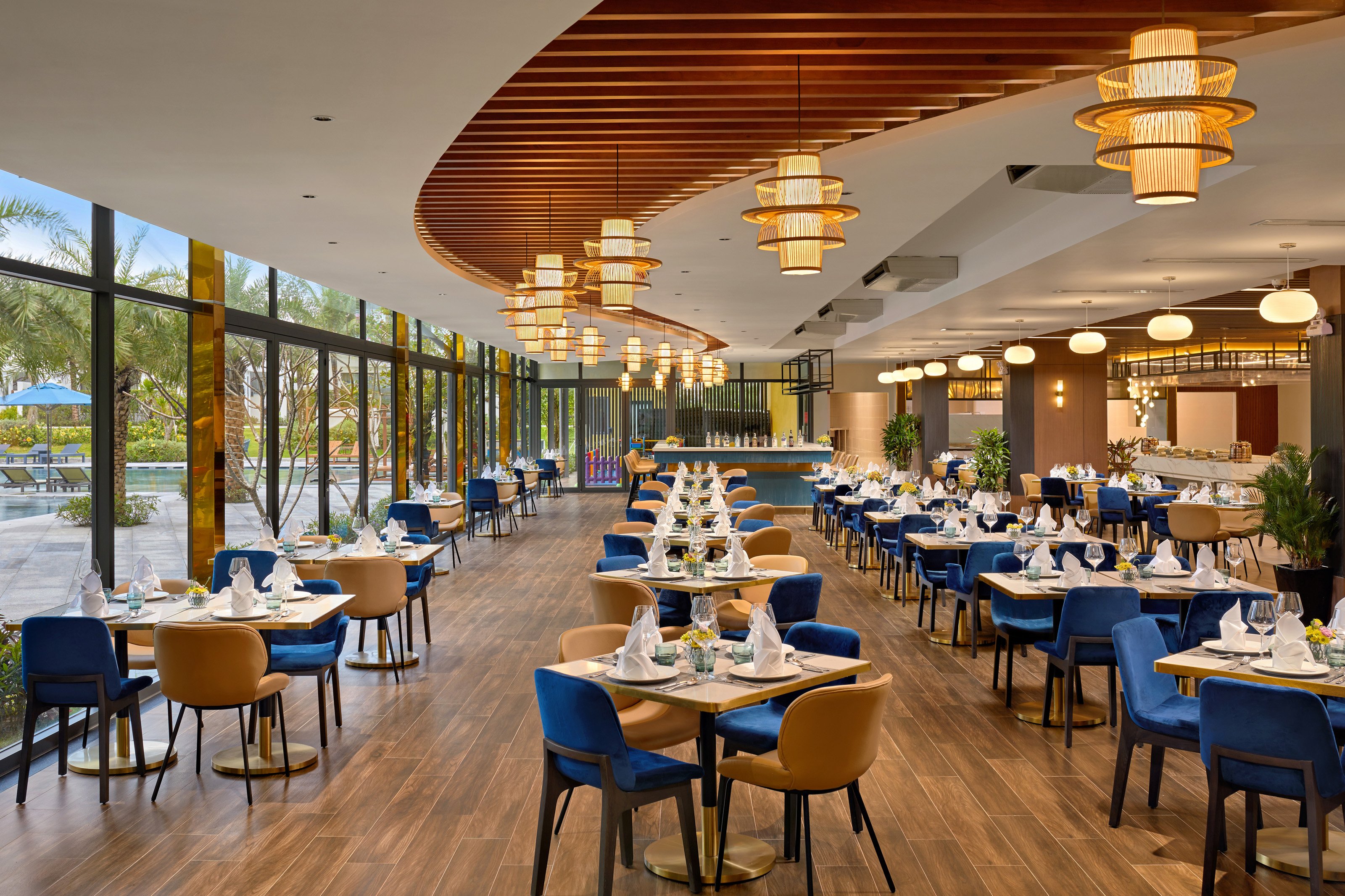 Royal Cafe Restaurant