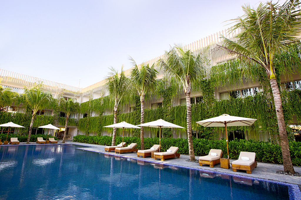 Babylon Pool