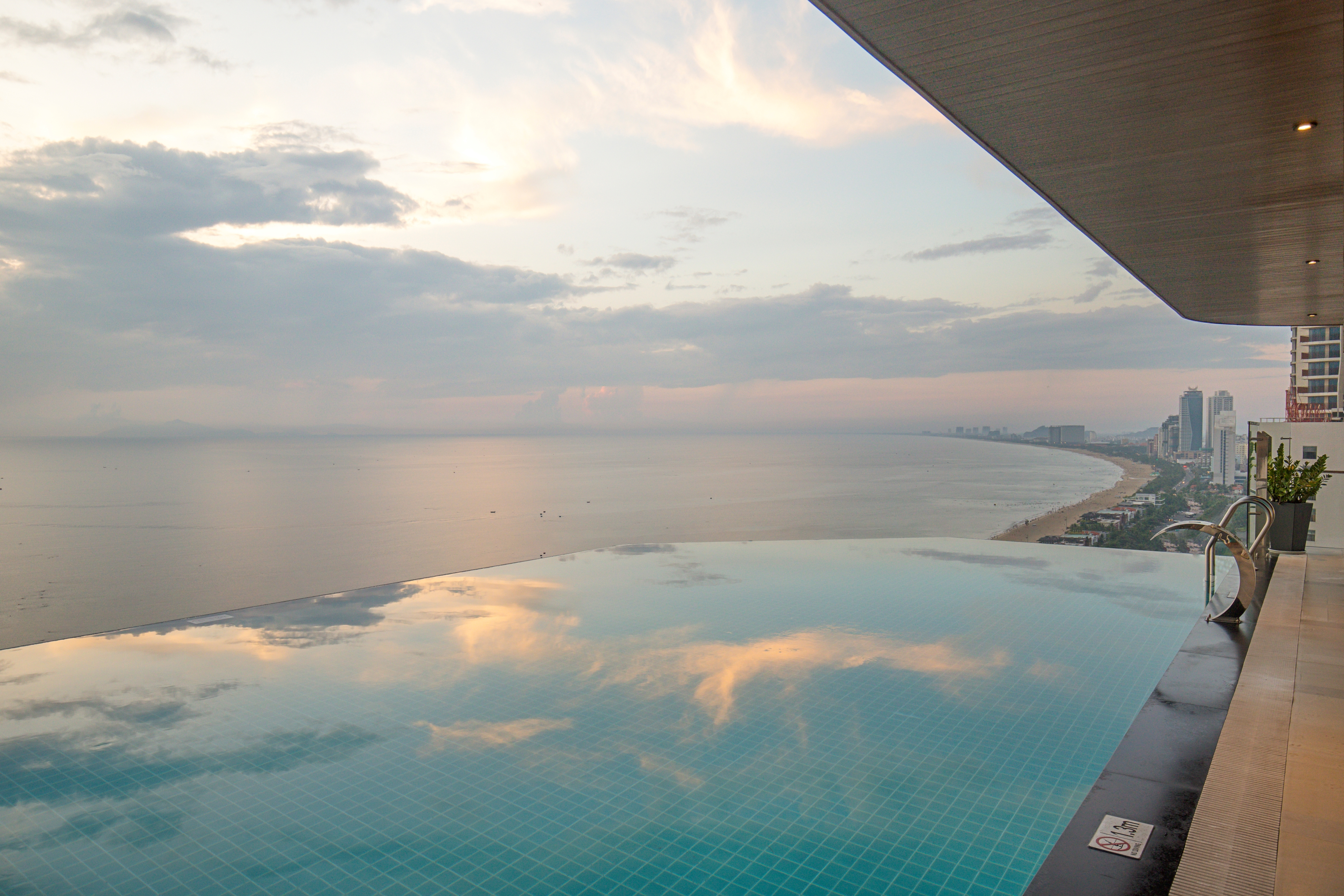 Infinity Pool